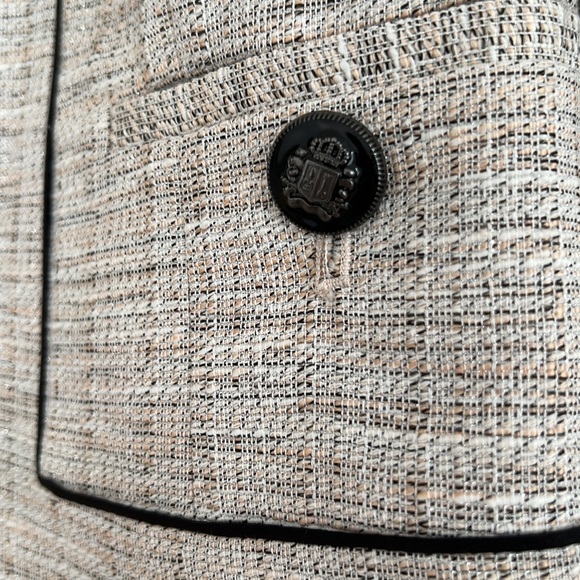 White House Black Market Jacket and Skirt SET - Picture 6 of 16